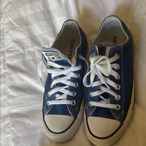 Women’s Converse Blue Sneakers size 7.5